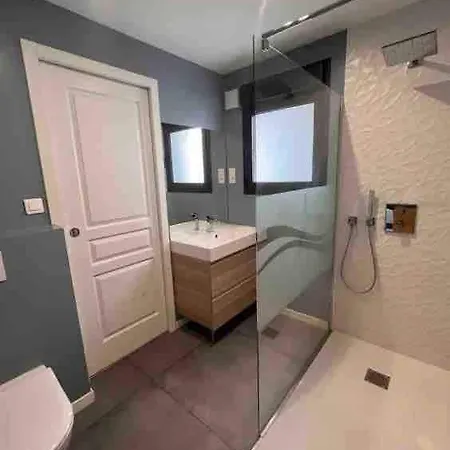 Demeure Familiale De Gamme 230m2 En Centre-ville De Tramway A 2 Min Casa de Férias *